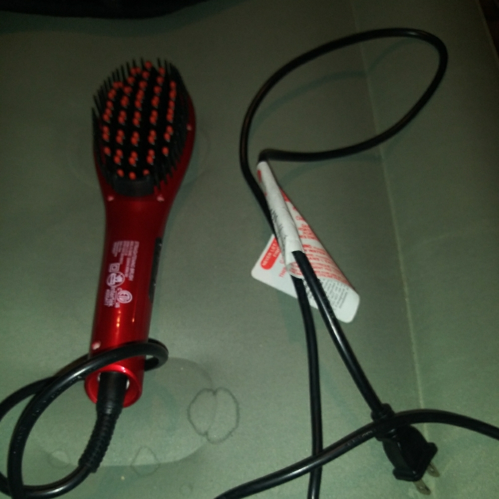 Vivitar Straightening Hair Brush